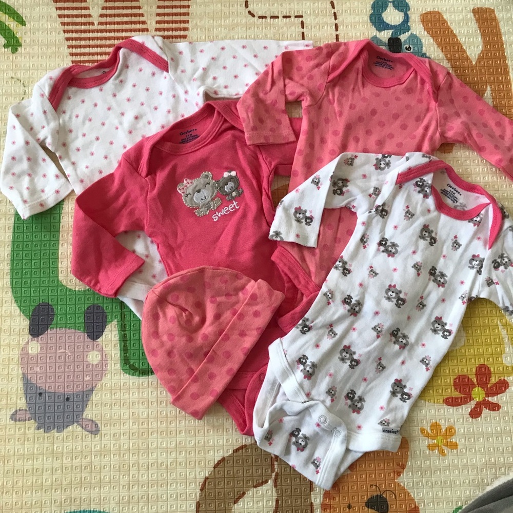 Gerber Onesies - Set of 4